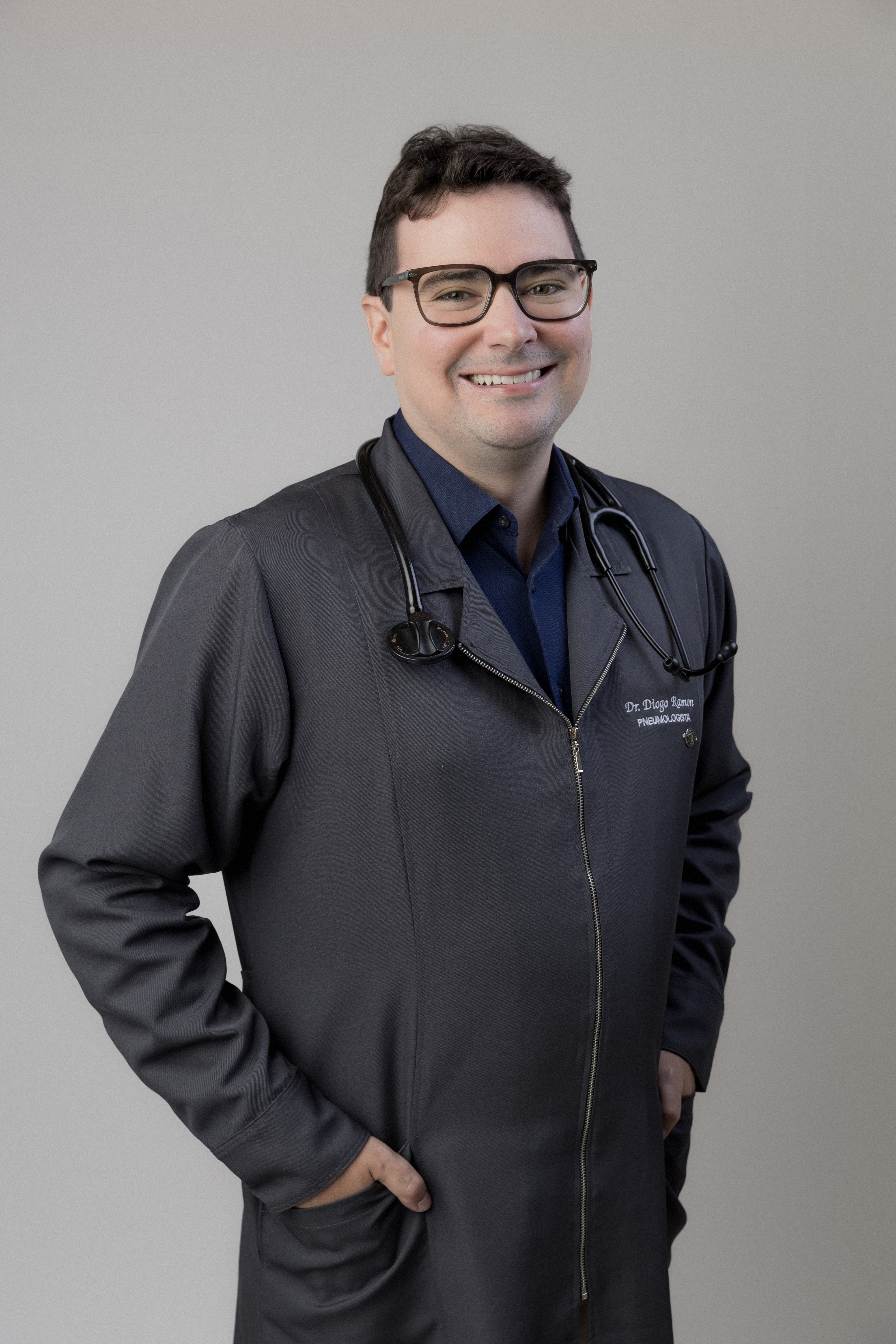 Dr. Diogo Ramon Santos - Pneumologista